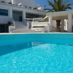 إليو ماريس Mykonos Town